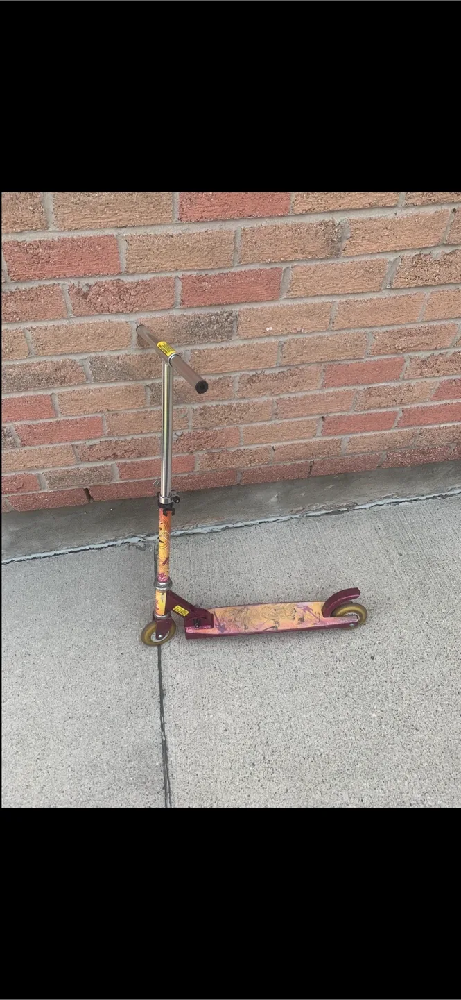 Roller Blades and Scooter Set image indicator(7)