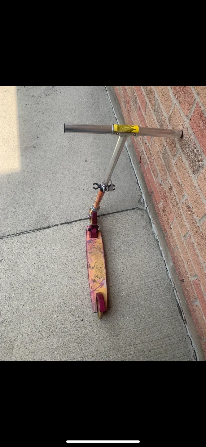 Roller Blades and Scooter Set image indicator(6)