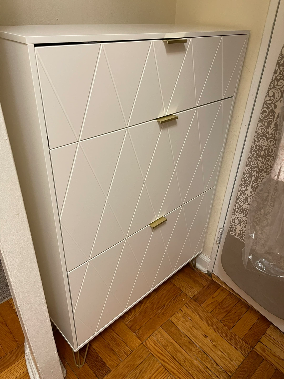 White & Gold Shoe Cabinet with Geometric Design - photo 4