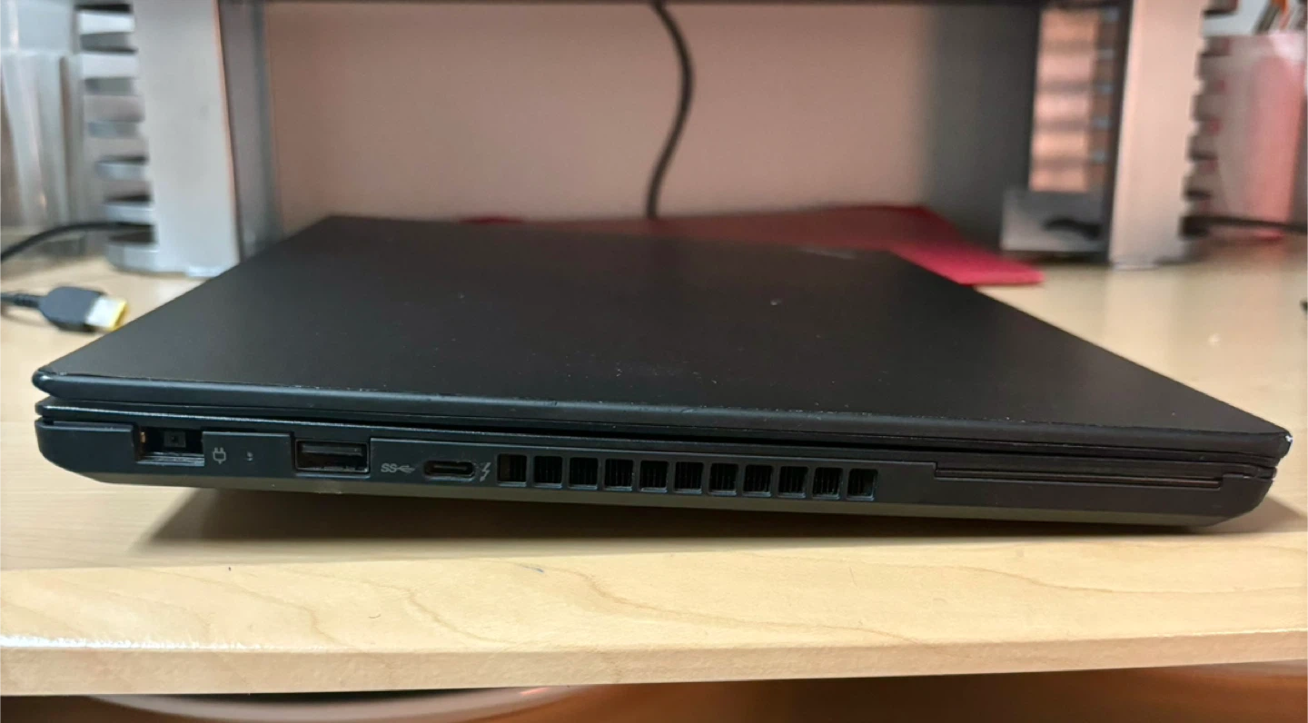 Lenovo ThinkPad T470 Laptop - photo 3