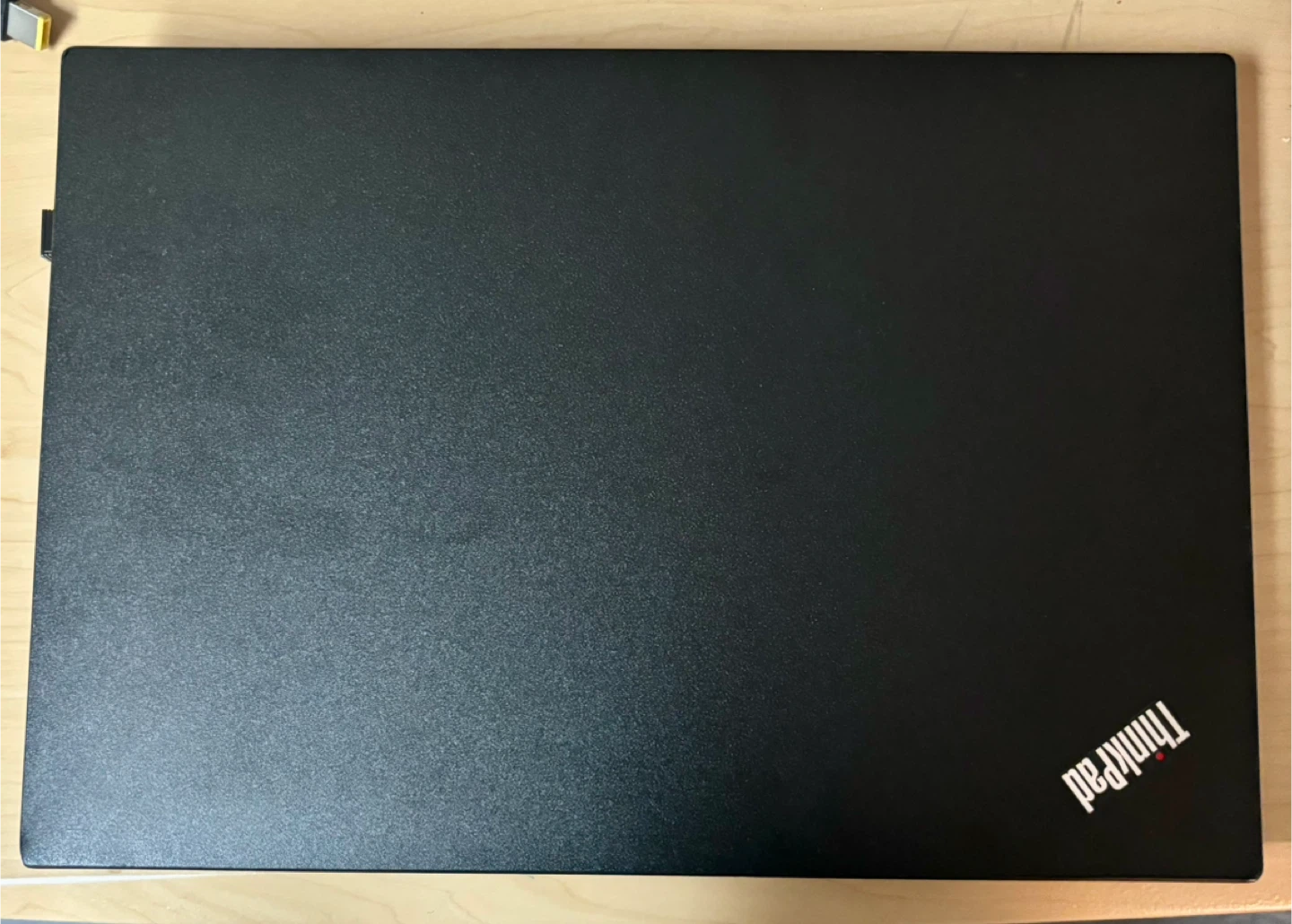 Lenovo ThinkPad T470 Laptop - photo 2