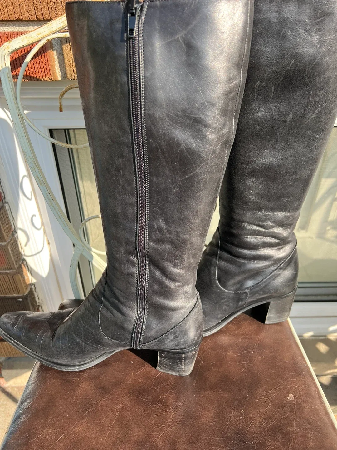 Italian knee high Sz. 40 leather boots thumbnail