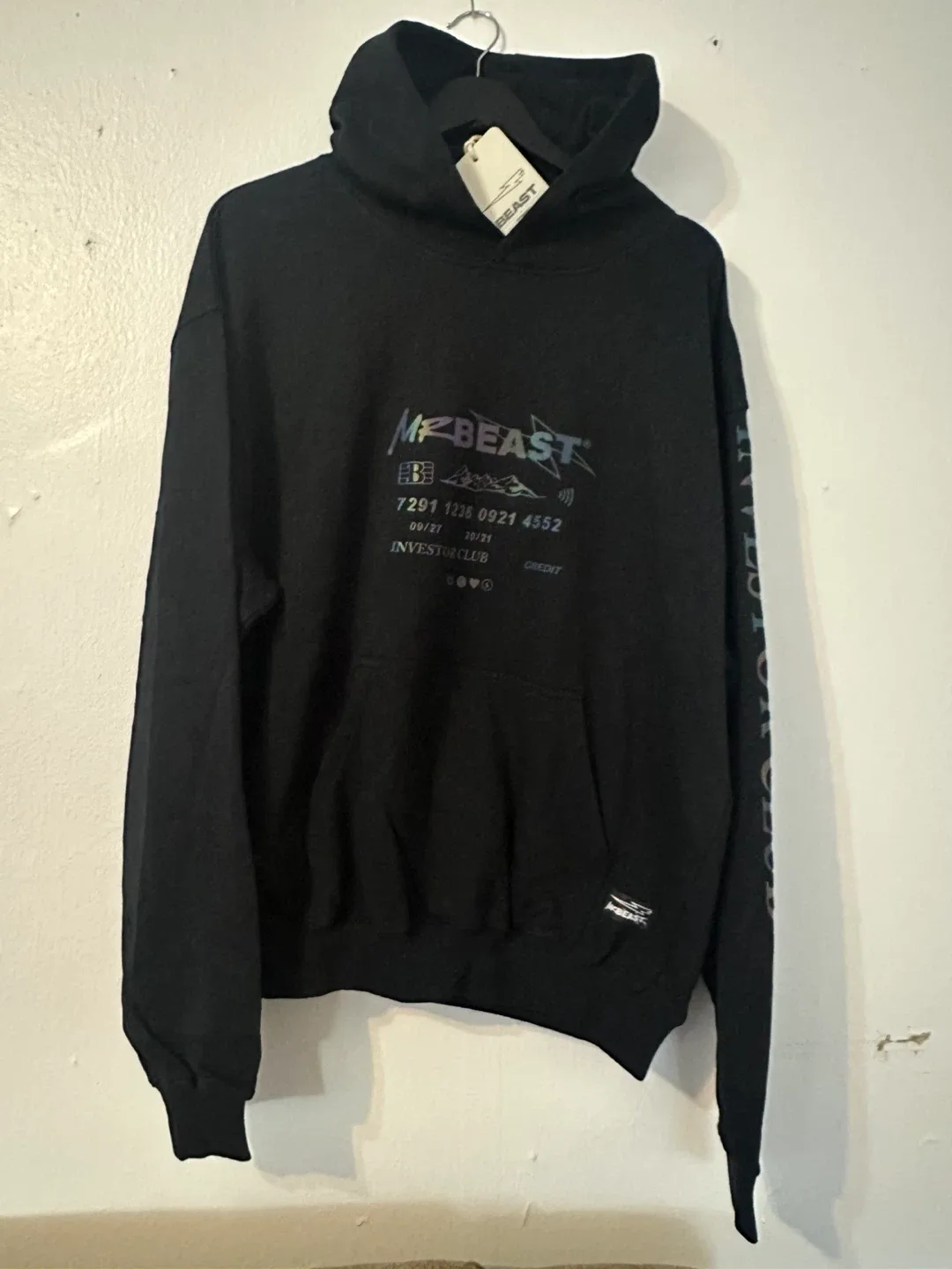 MrBeast Investor Club Black Hoodie image indicator(3)