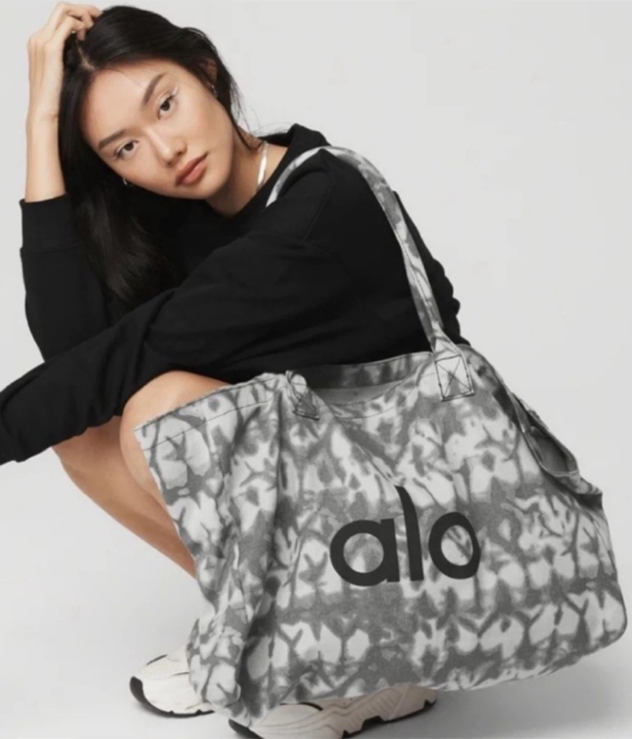 Brand new ALO Yoga Gray Tiedye yoga bag Iconic Shopper Tote Bag - photo 2