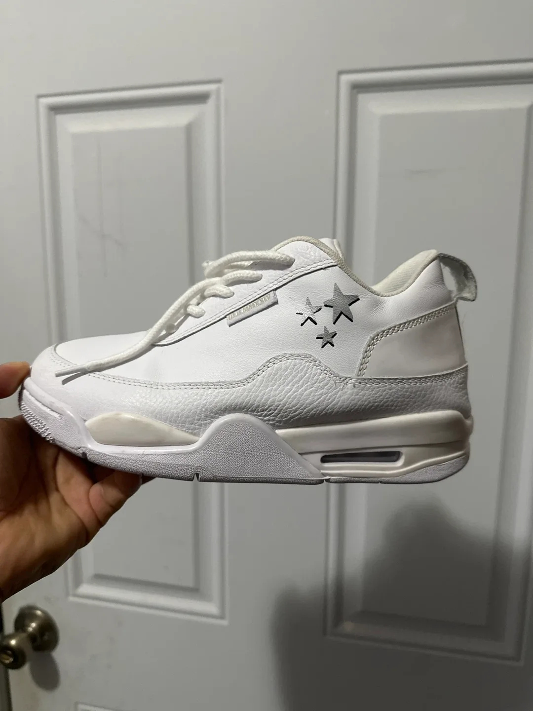 O W White Sneakers thumbnail