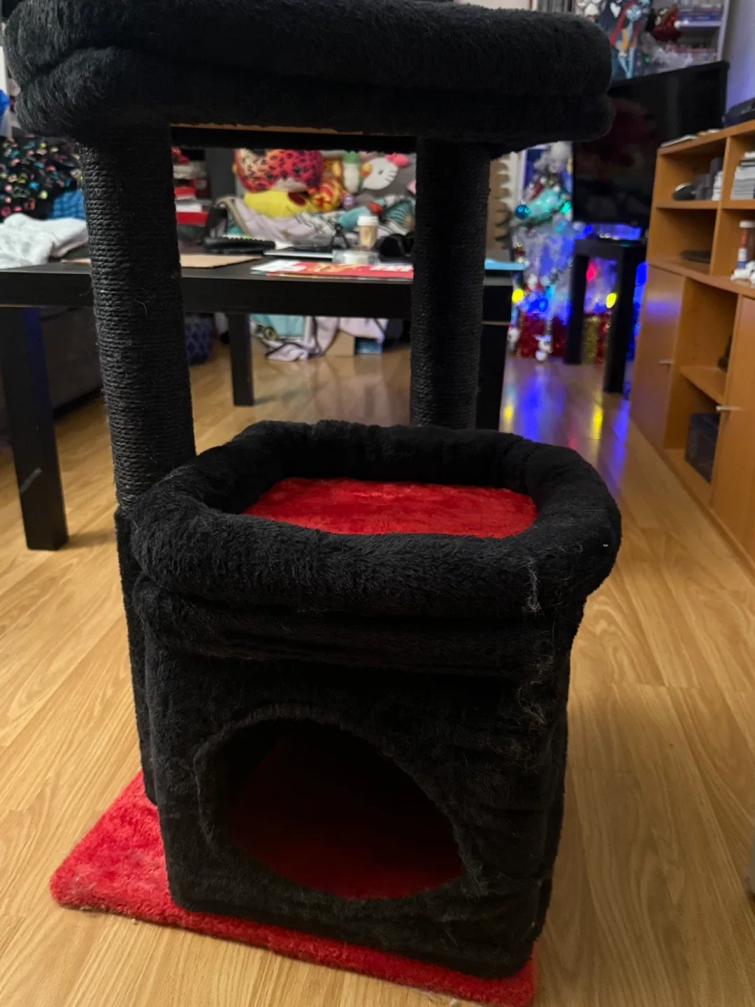 Cat Tree - Black and Red thumbnail