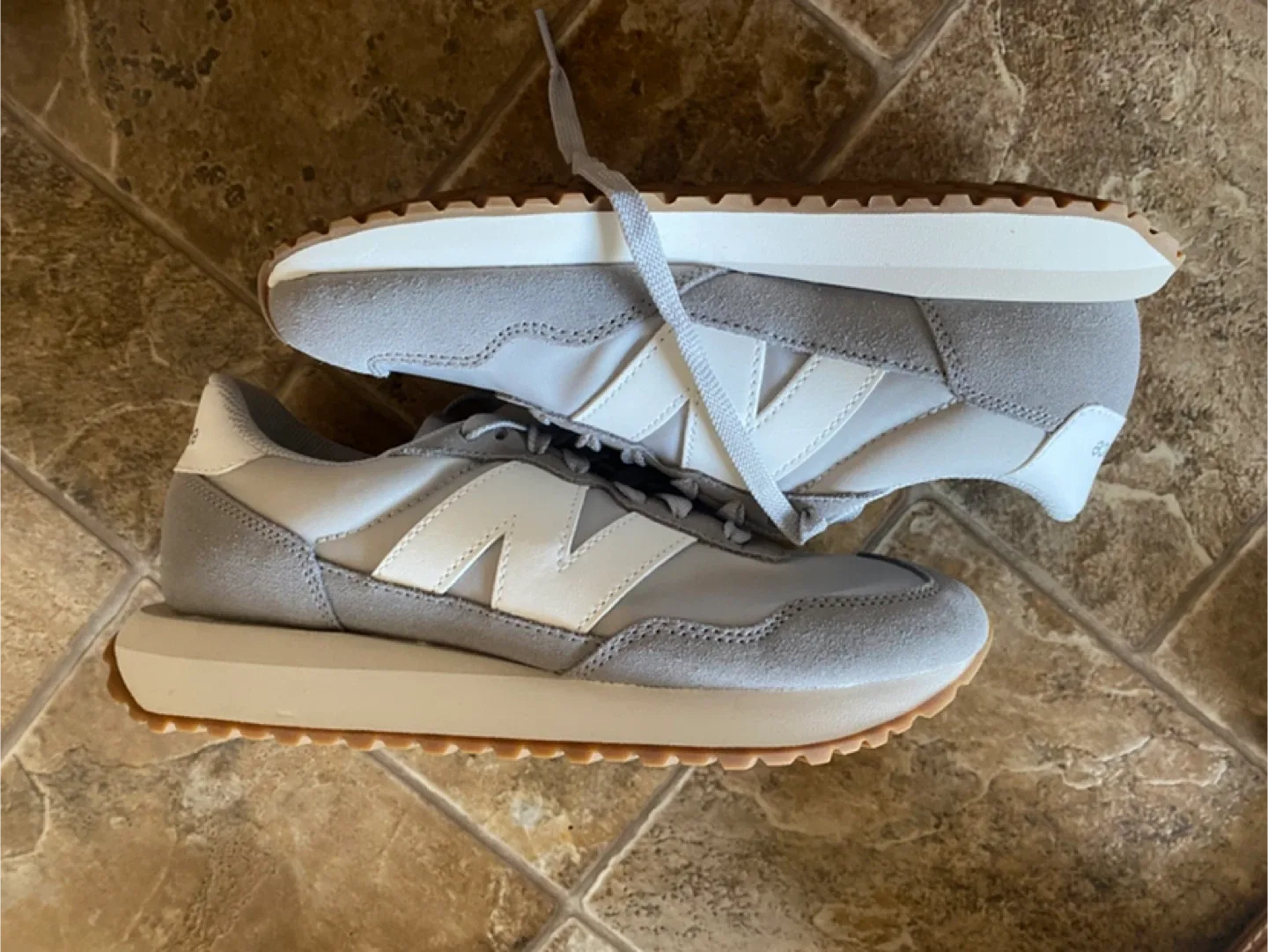 New Balance 237 Grey/White Sneakers thumbnail