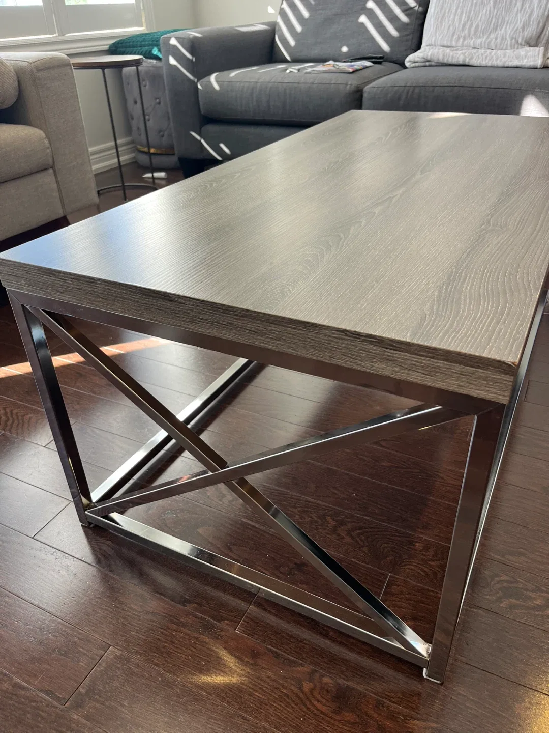 Coffee Table - Wood Grain Top, Chrome Frame image indicator(2)