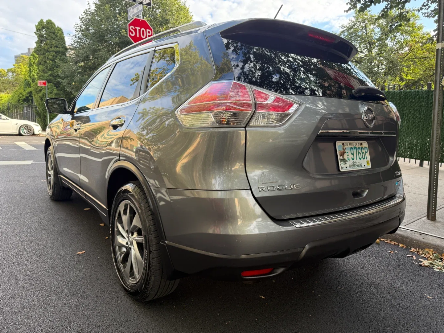 2014 Nissan Rogue sl image indicator(4)