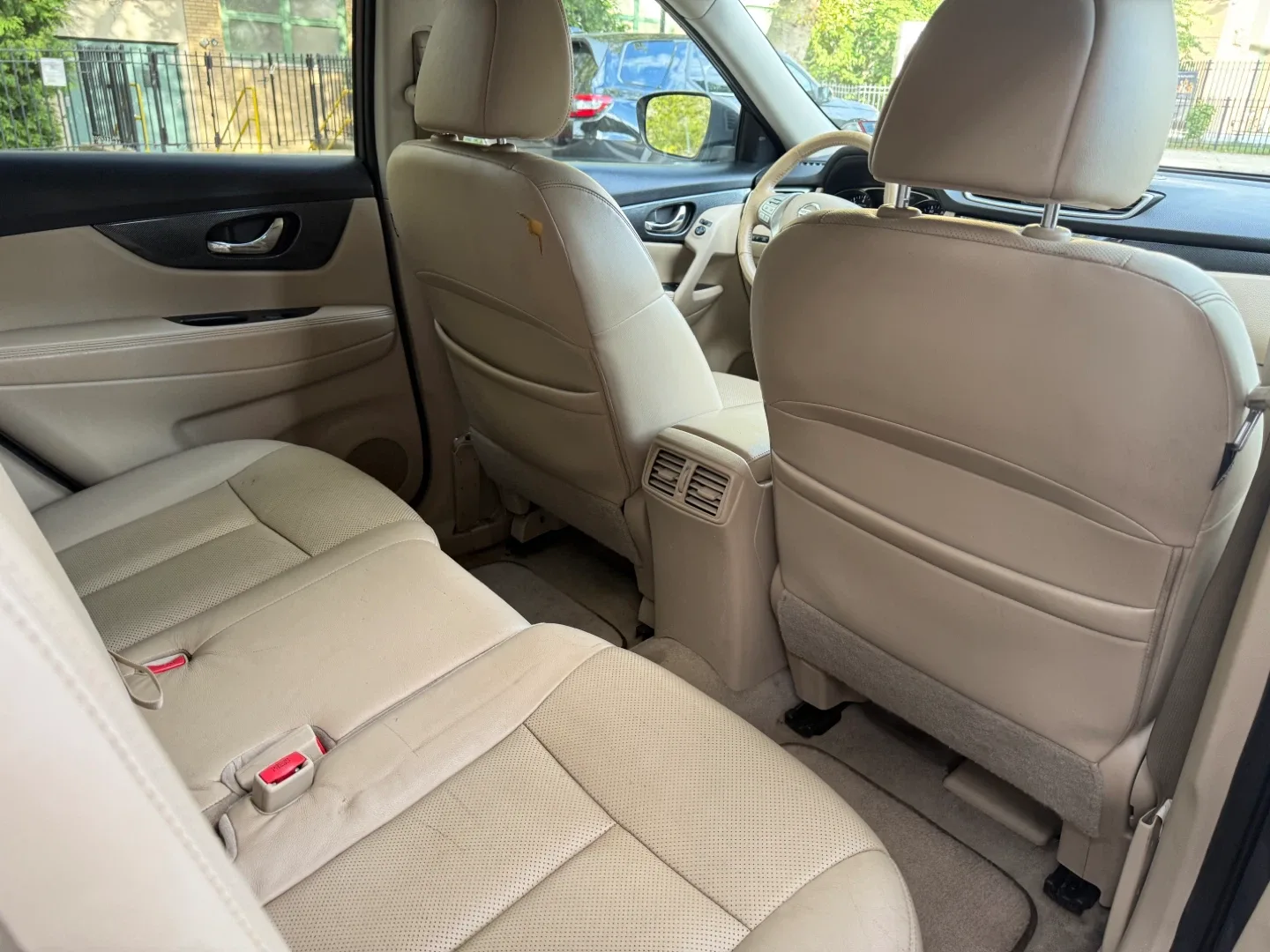 2014 Nissan Rogue sl image indicator(8)