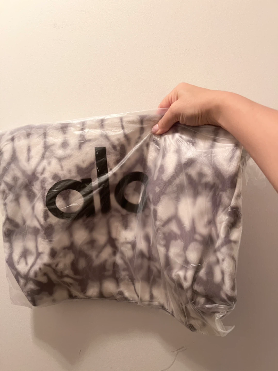 Brand new ALO Yoga Gray Tiedye yoga bag Iconic Shopper Tote Bag - photo 4