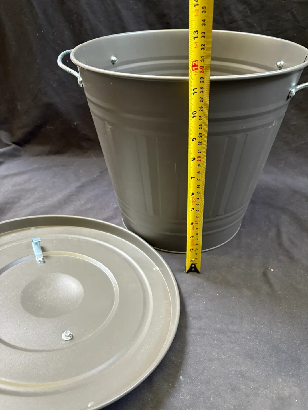 Grey Metal Bucket with Lid image indicator(5)