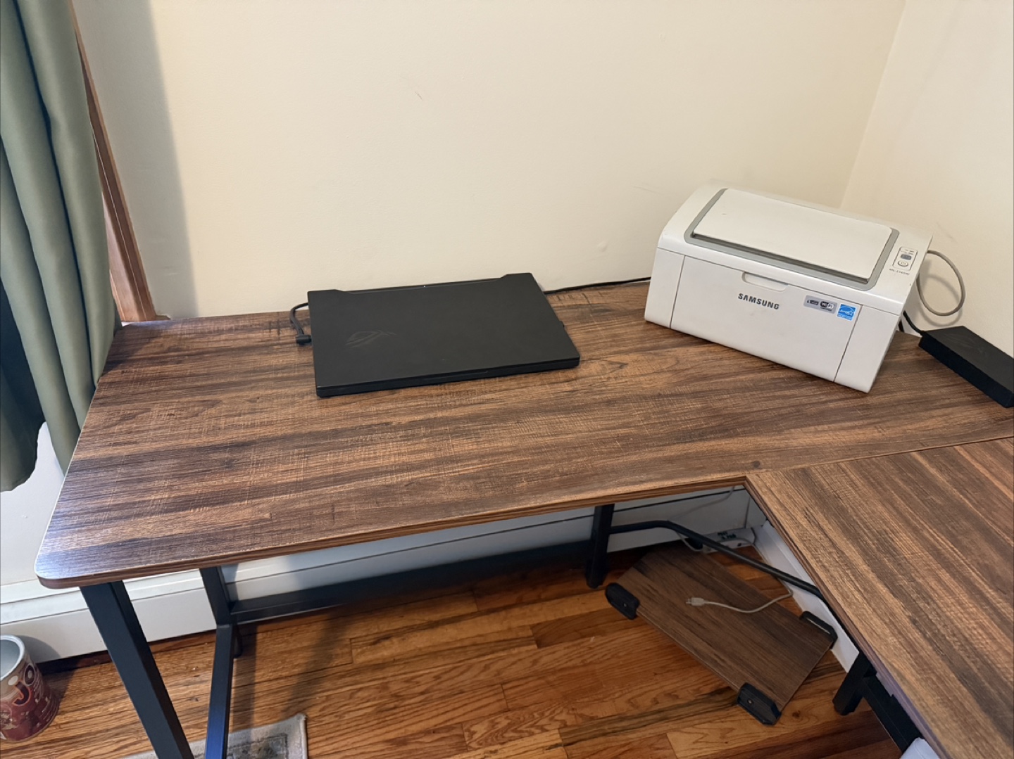 L-Shaped Brown Wood Computer Desk - photo 4