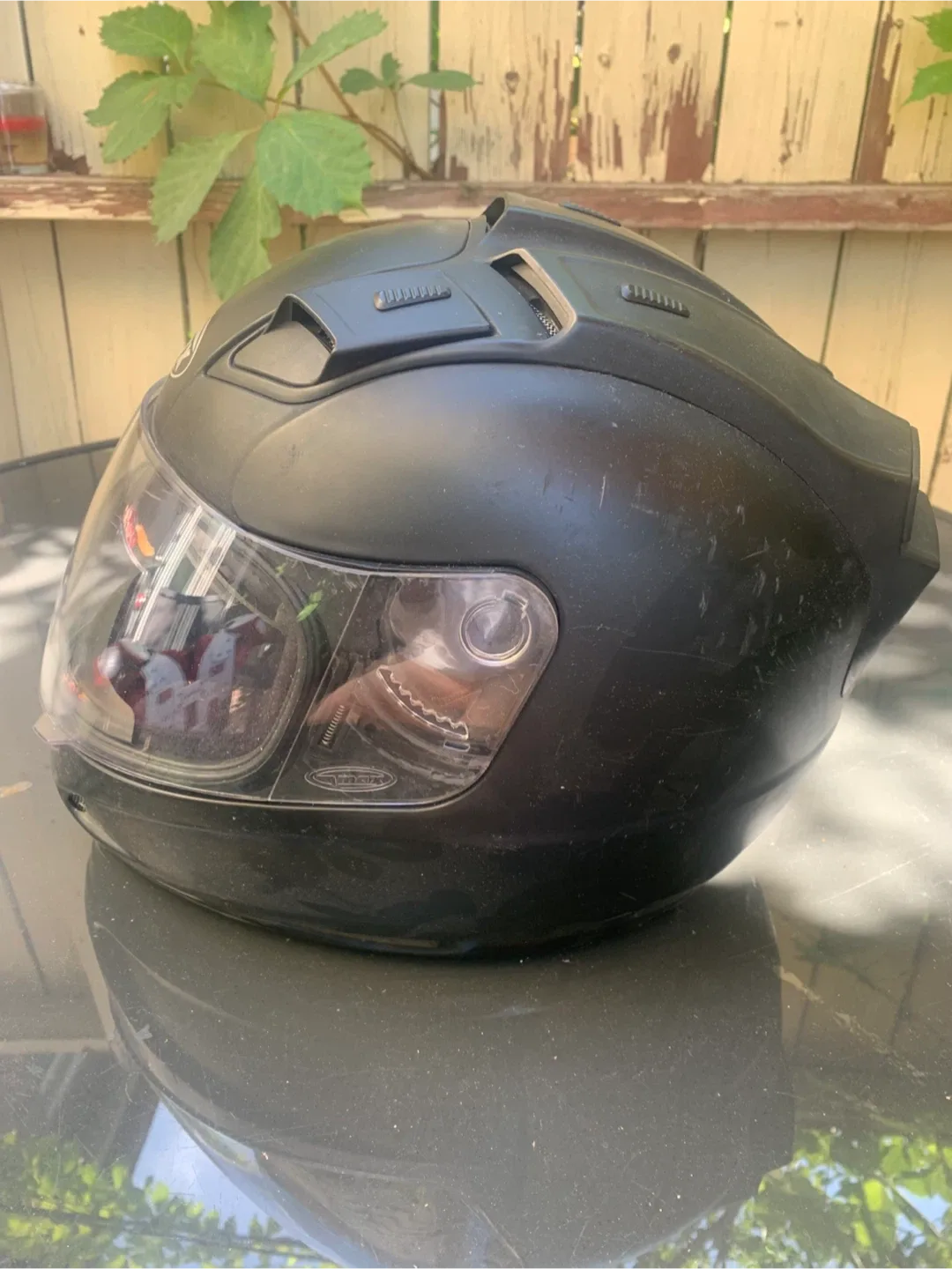 GMAX Black Motorcycle Helmet image indicator(2)