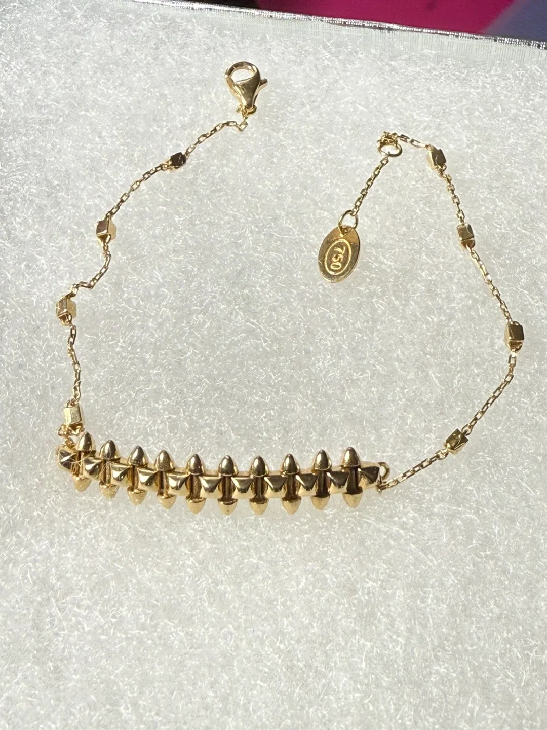 18k Gold Clash Bracelet image indicator(2)