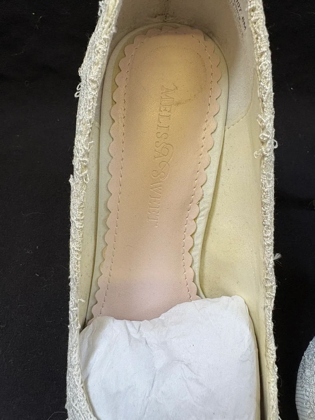 Melissa & Sweet White Heels - Size 6M image indicator(2)