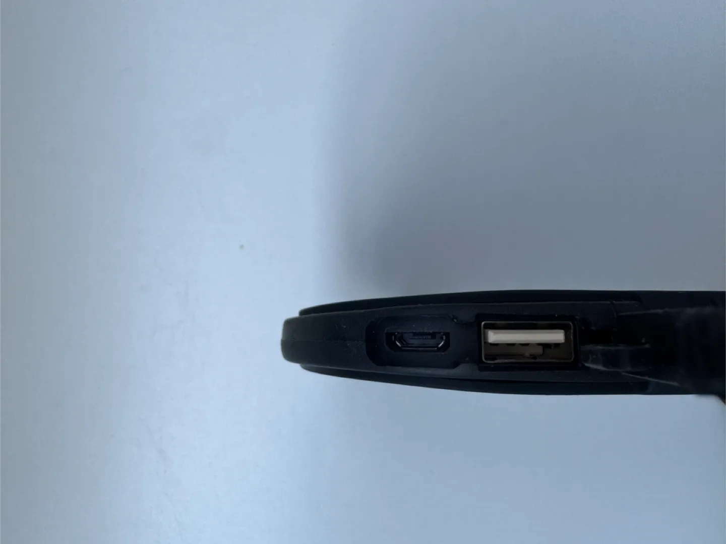 Budweiser BMP-J342A USB and Solar Power Bank image indicator(4)