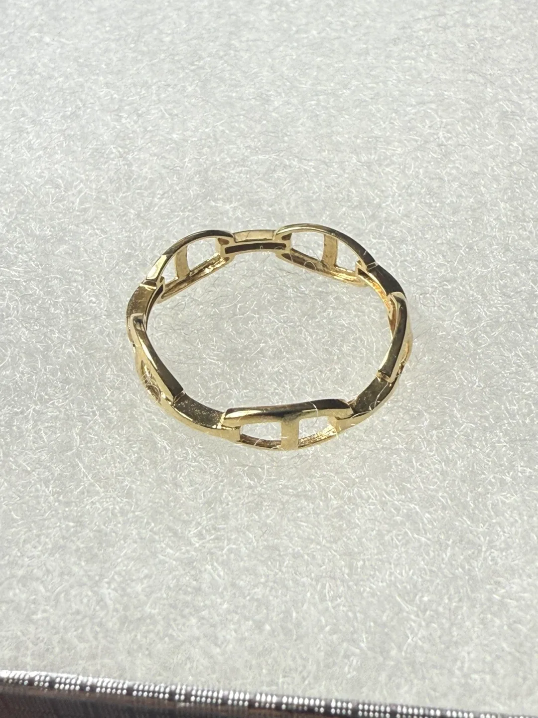 18k Gold Ring image indicator(3)