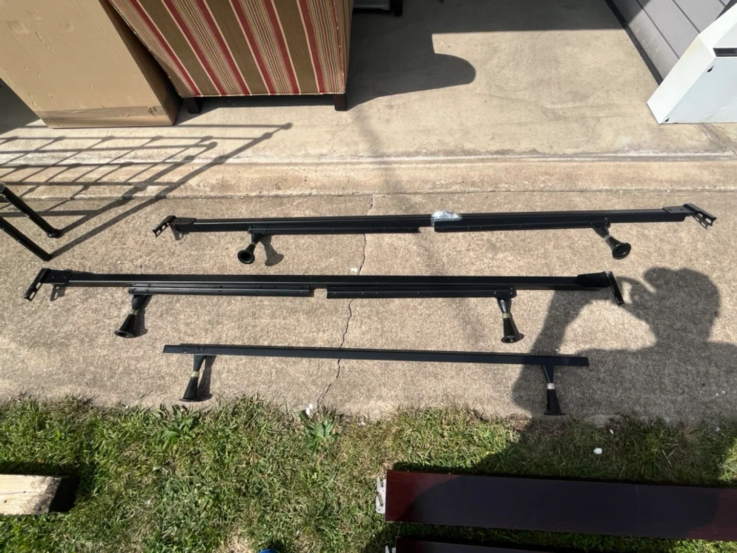 Wayfair Black Metal King Bed Frame (Complete) image indicator(7)