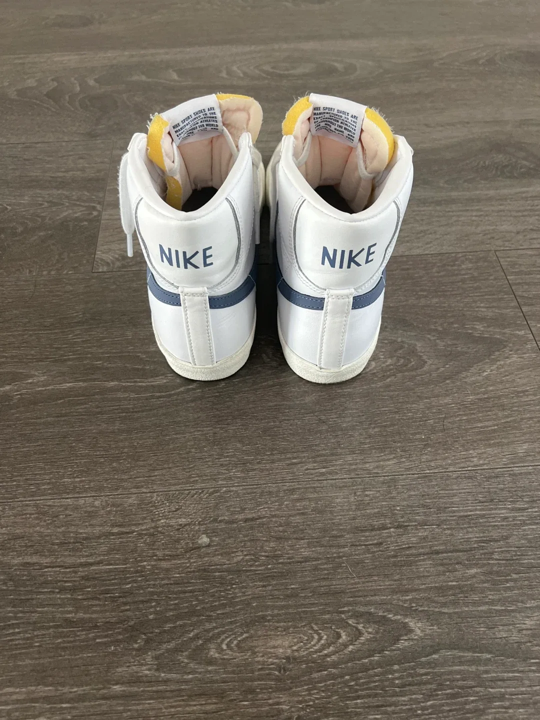 Nike Blazer Mid '77 Vintage - Size 7.5 image indicator(3)