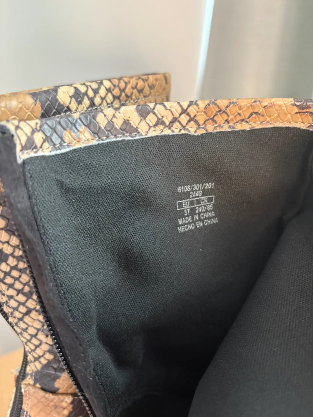 Zara Snake Print Ankle Boots - Size 6.5 ‼️final sale ‼️ image indicator(4)