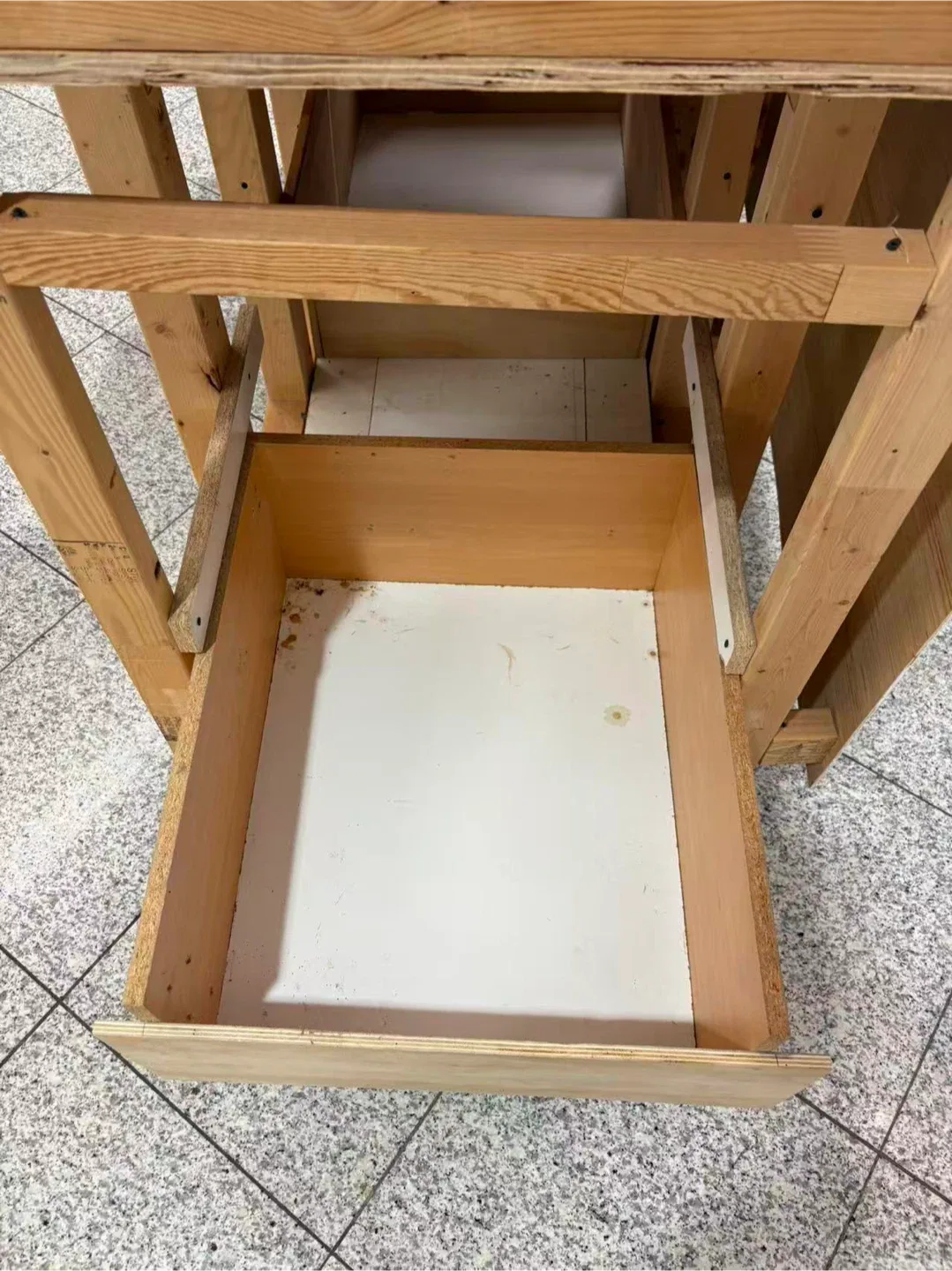 Wooden Step Display Shelf image indicator(5)