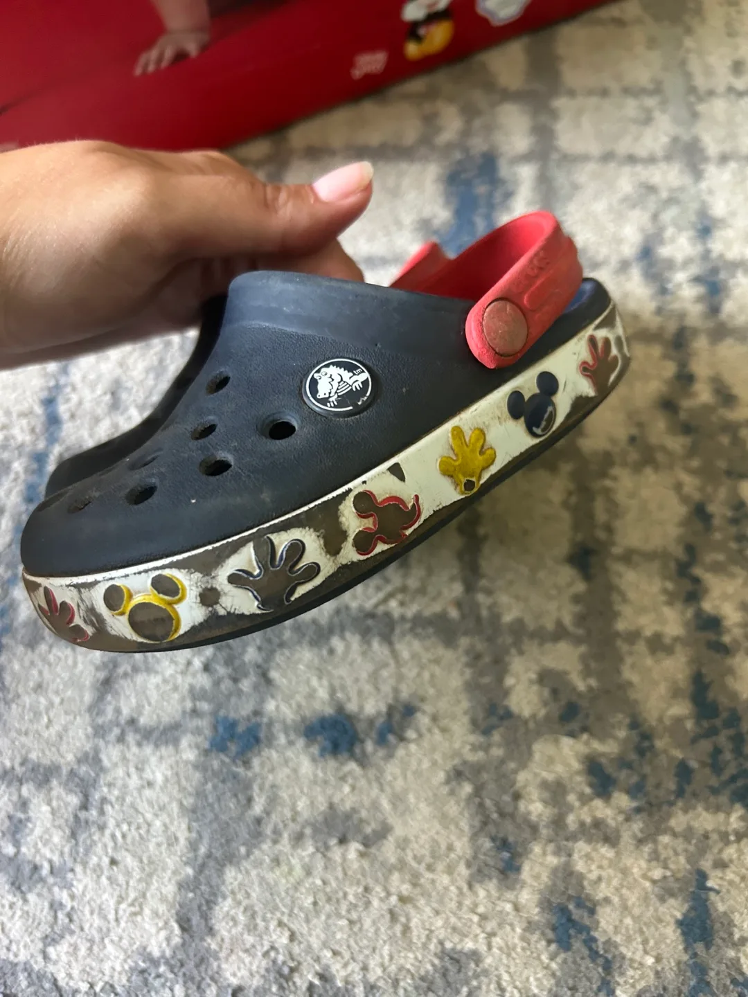 Crocs toddler Size 8 image indicator(4)