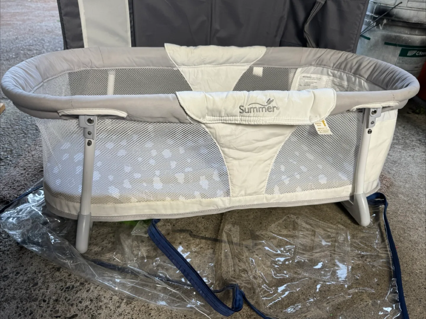 Summer Infant Travel Sleeper Bassinet thumbnail