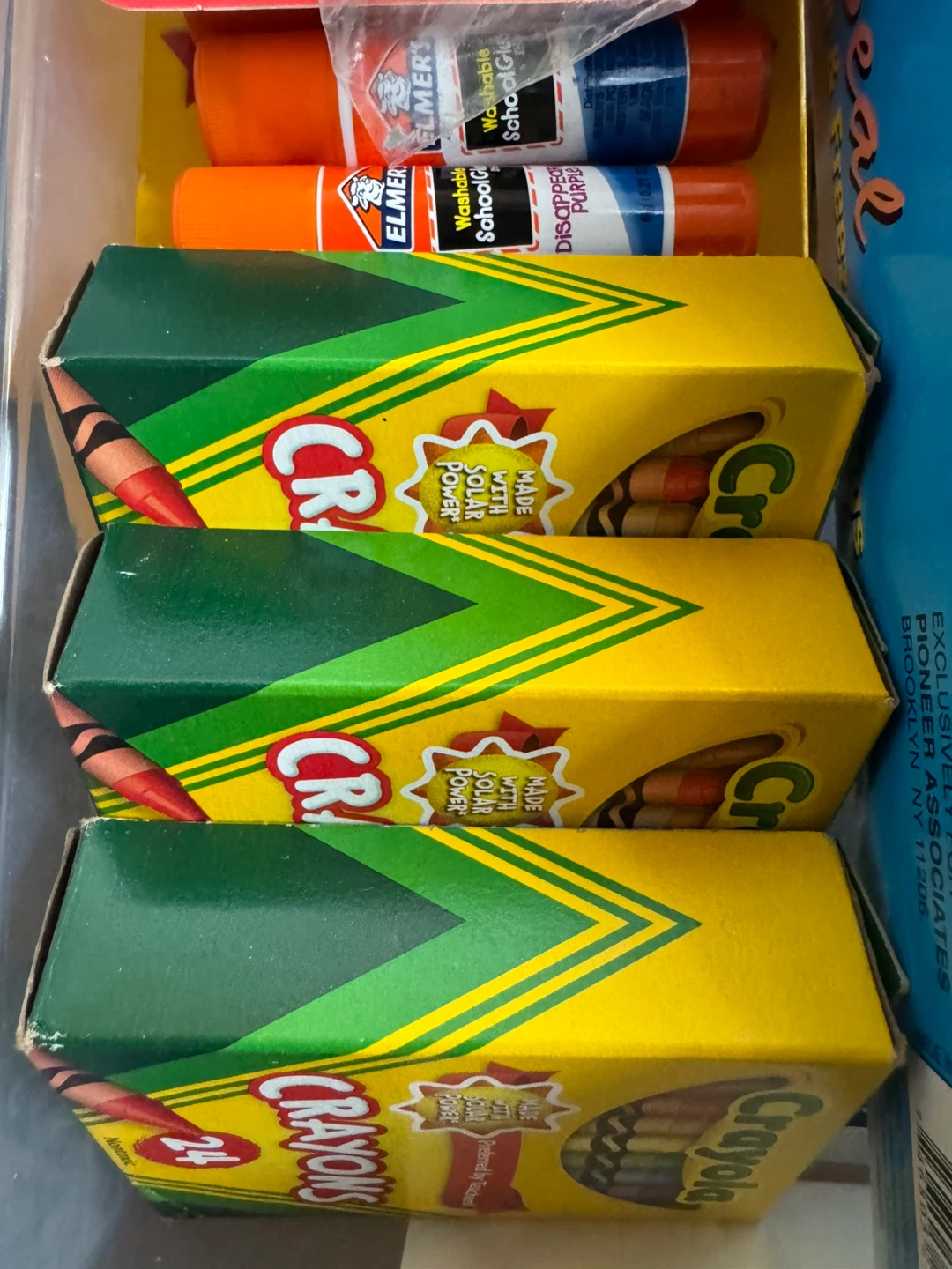 Crayola 24 Count Crayons