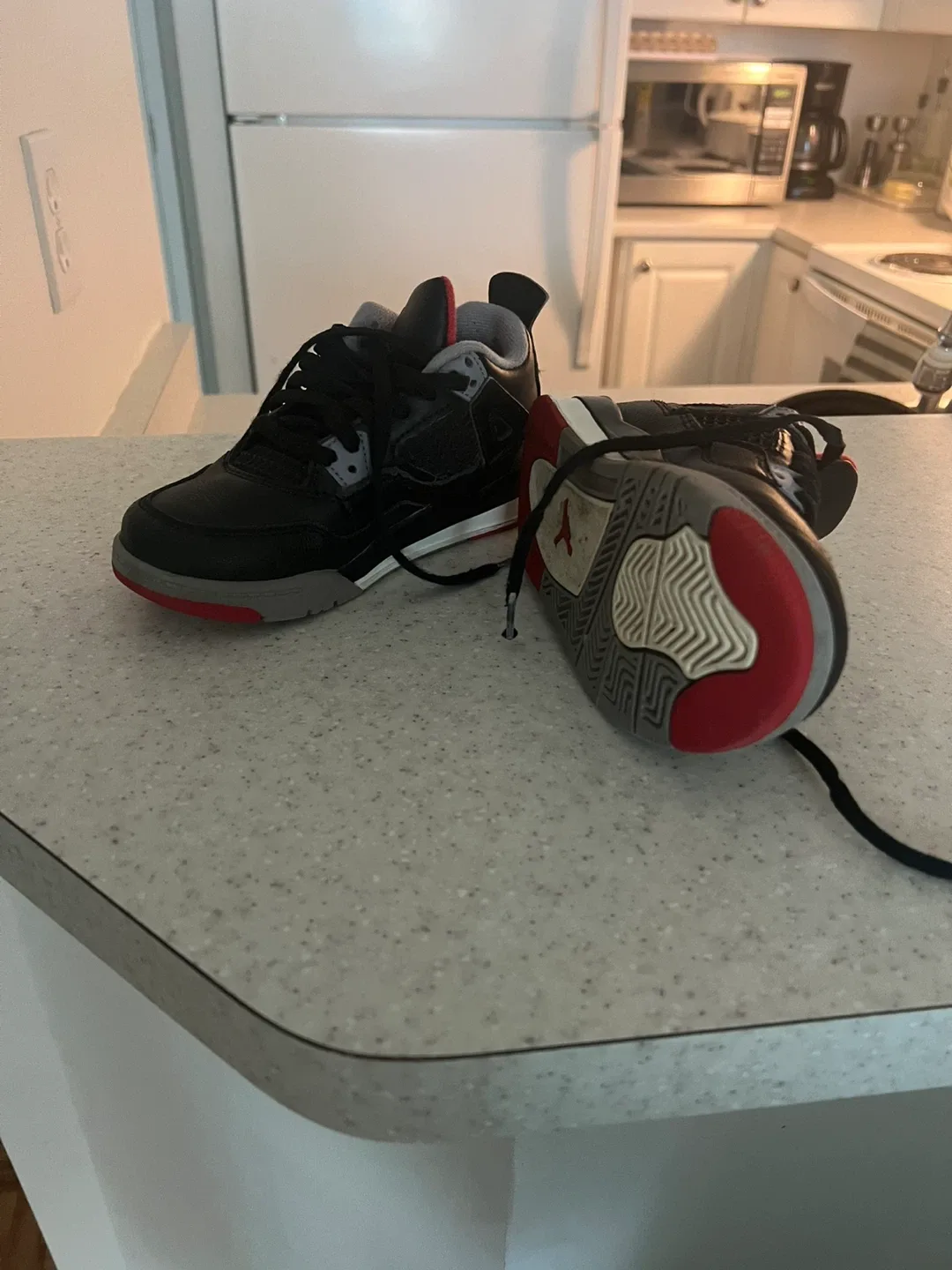 Jordan 4 Retro Black Cat Kids Shoes image indicator(2)