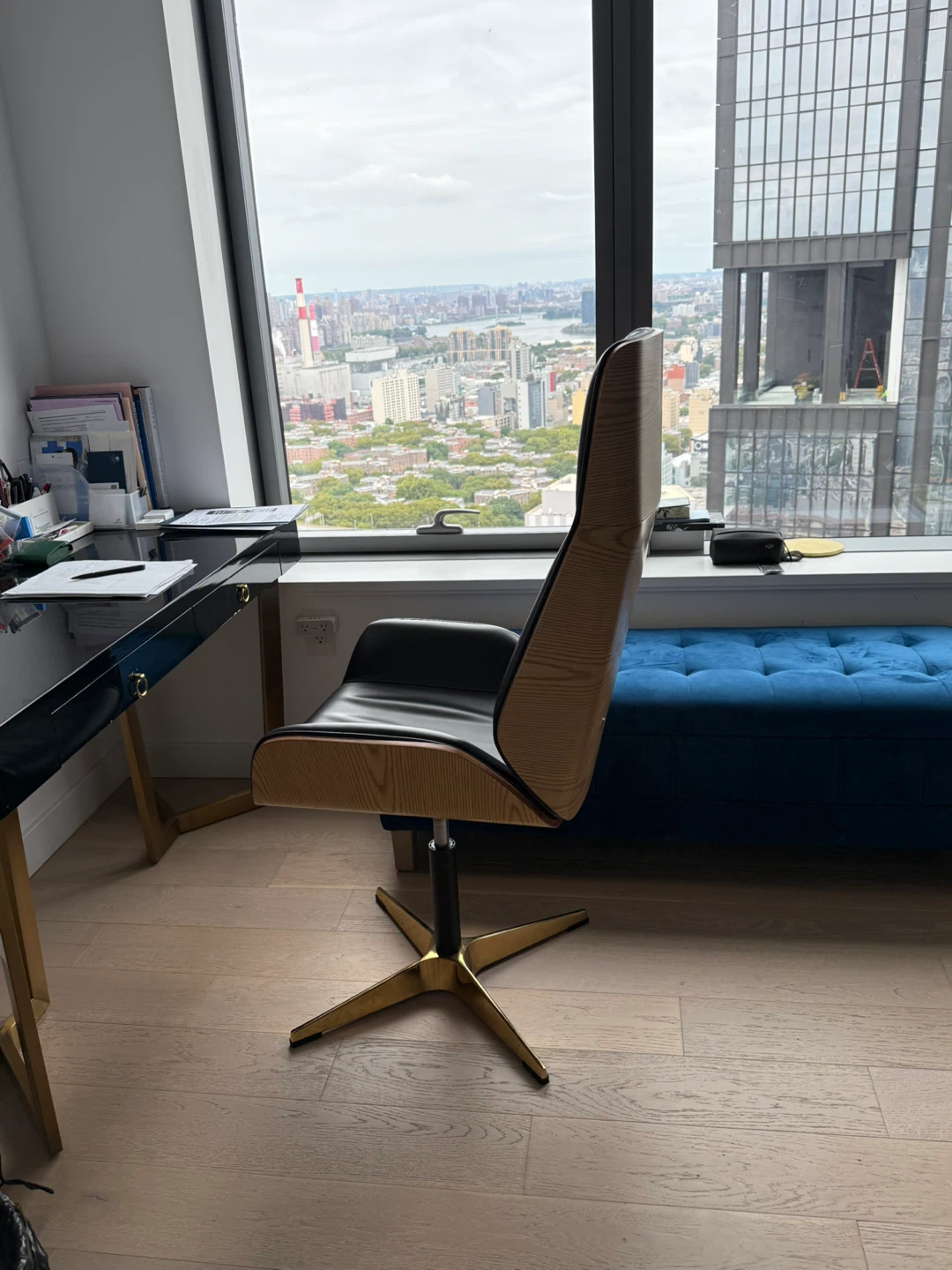 Elegant Leather & Wood Chair ($800=>$200) - photo 3