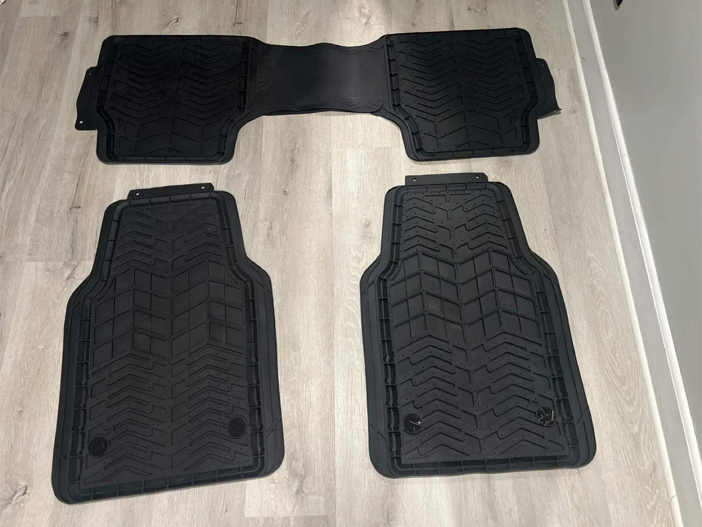 Black Rubber Car Floor Mats - Full Set thumbnail