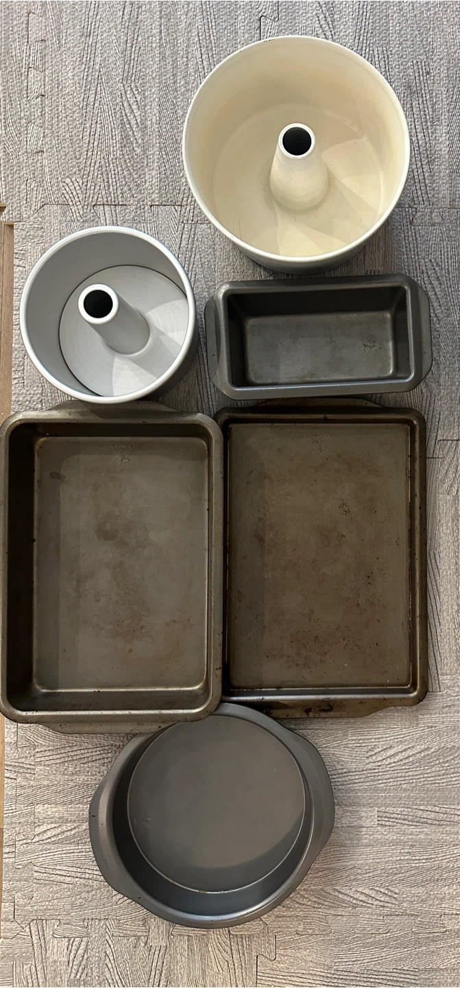 Baking Pans - Bundt, Loaf, Cake, Cookie Sheets