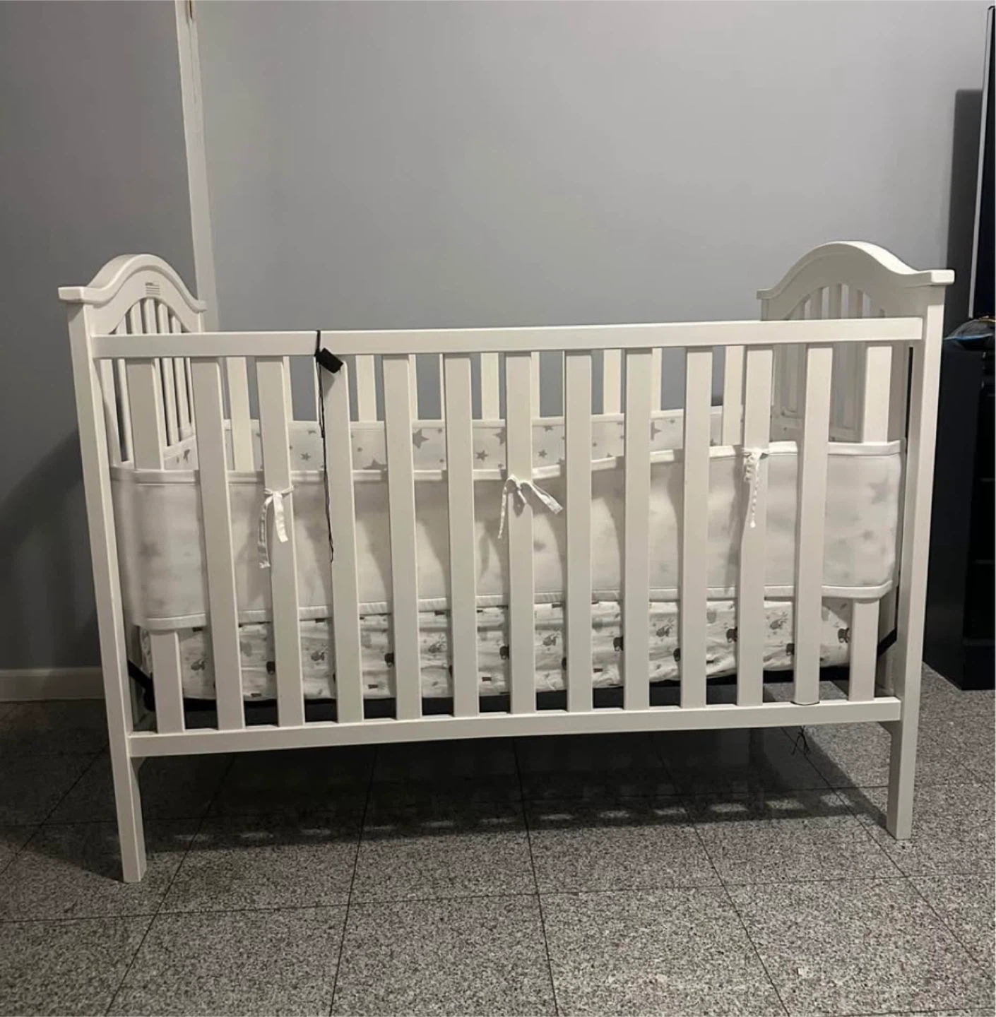 Baby crib