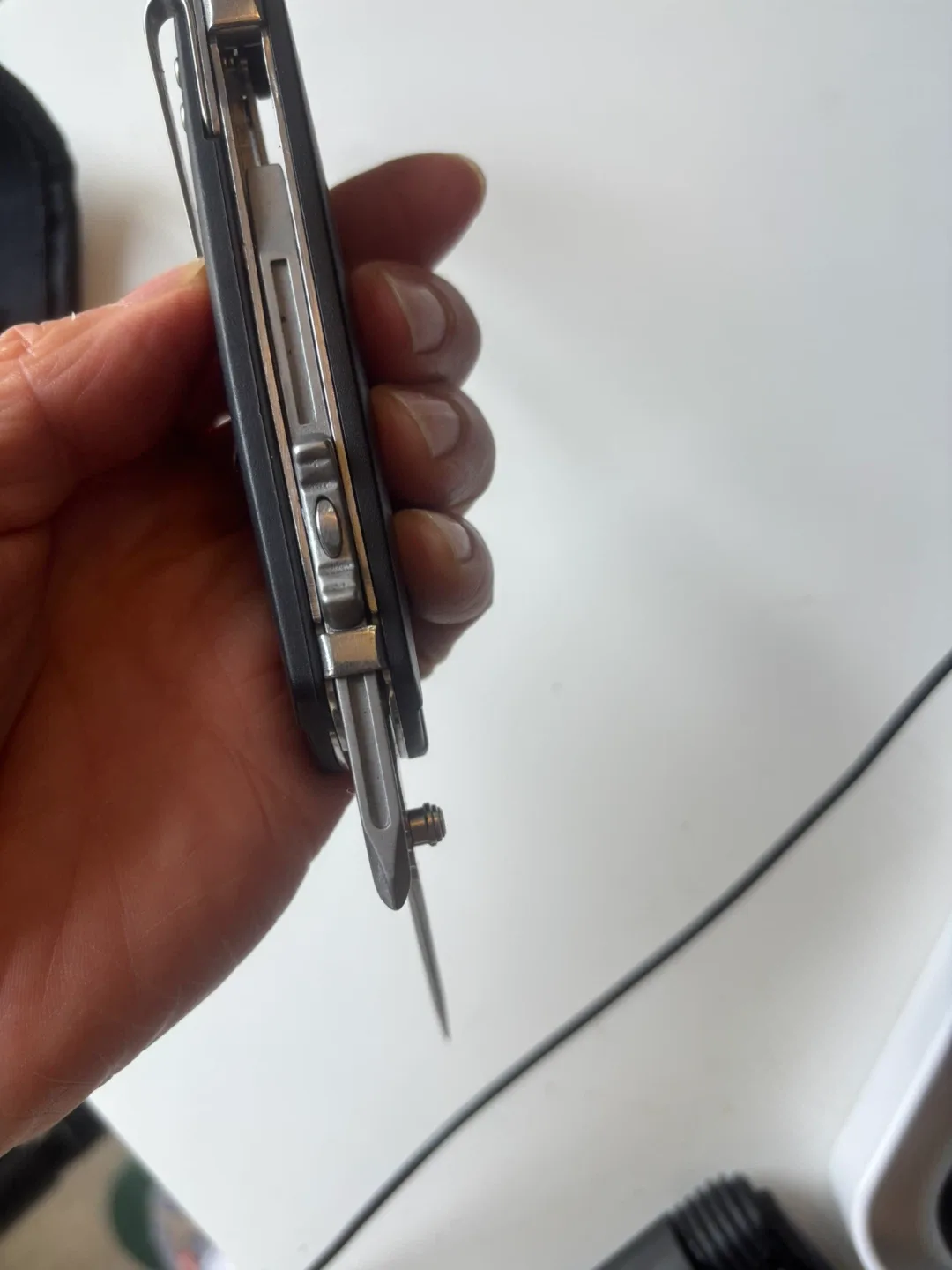 Buck X-Tract Multi-Tool with Sheath image indicator(2)