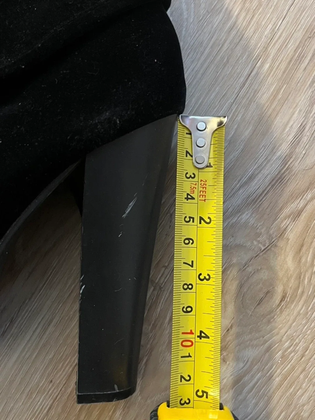 Black Heel Boots Size 7 image indicator(2)