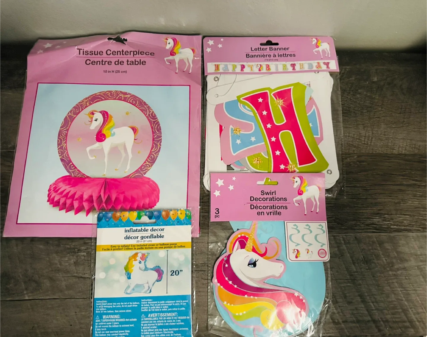 Unicorn Party Decorations Set -NEW! thumbnail