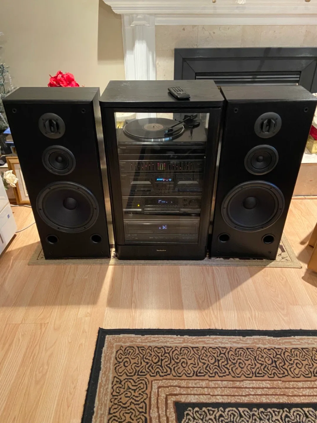 Technics Stereo System with Remote image indicator(7)