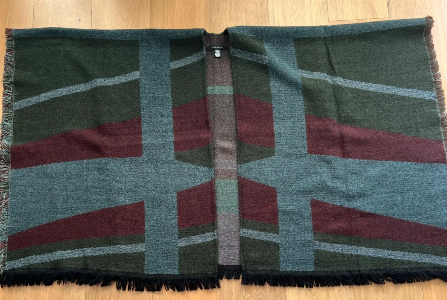 Love & Lore One Size Poncho image indicator(9)