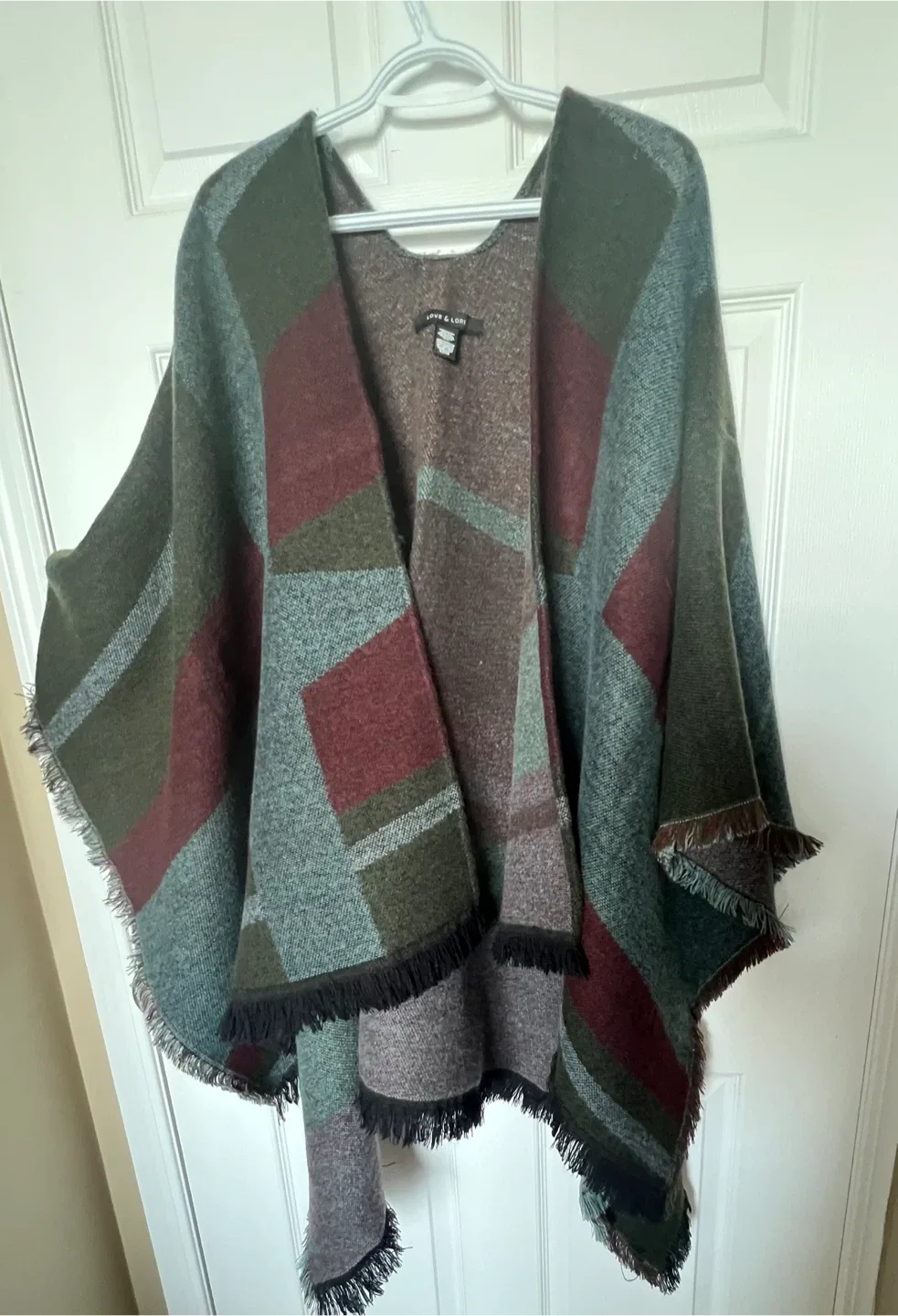 Love & Lore One Size Poncho image indicator(5)