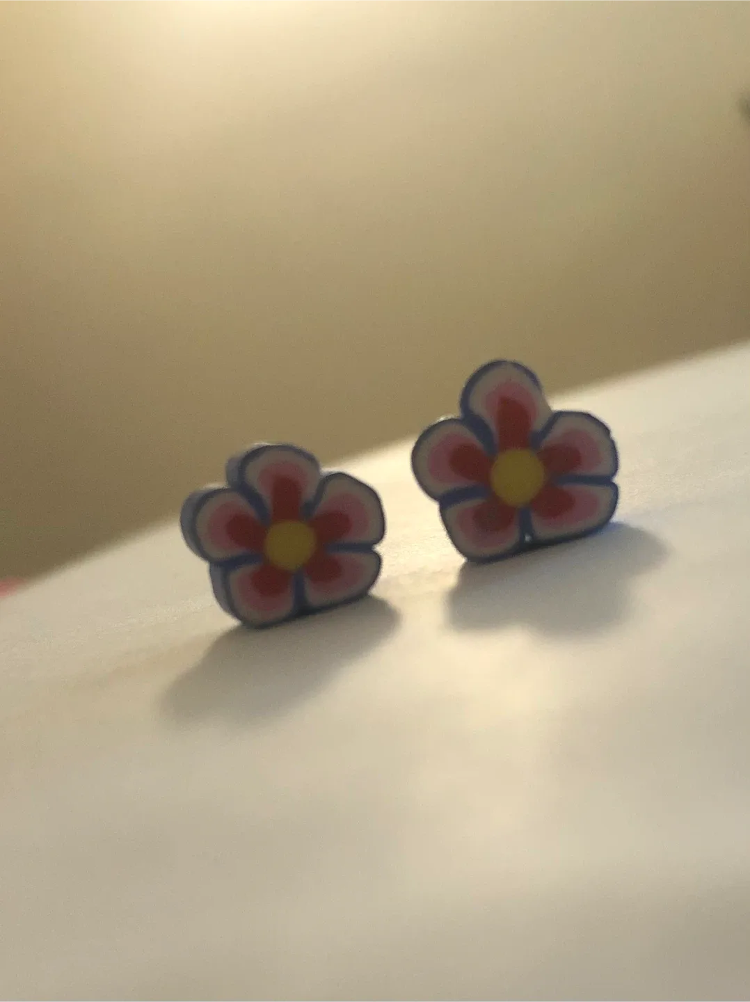 Flower Stud Earrings image indicator(3)