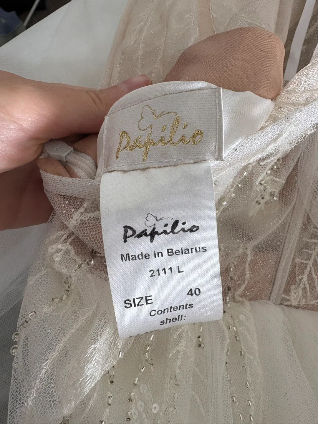 Papilio Long Sleeve A-Line Wedding Dress Size 40 image indicator(5)