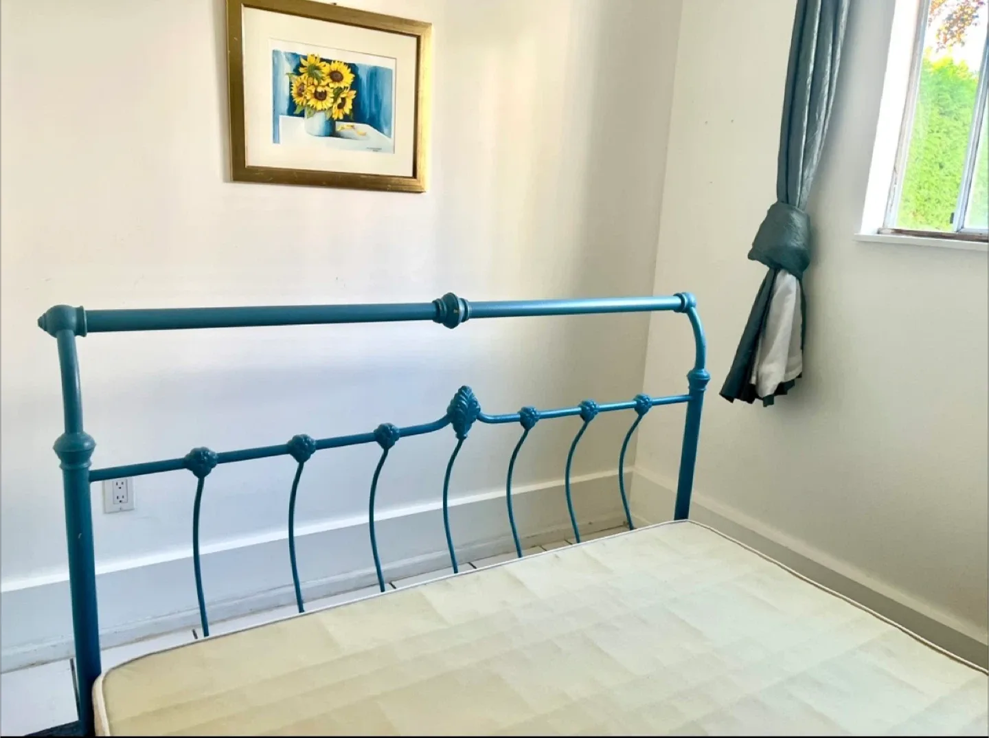 Blue vintage wrought iron headboard image indicator(2)
