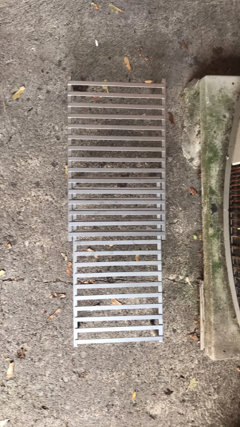 Adjustable shelves thumbnail