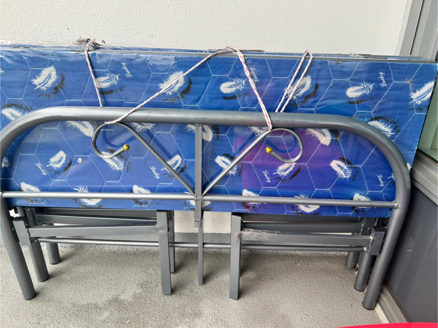 FREE! For pickup only Folding Bed Frame twin xl