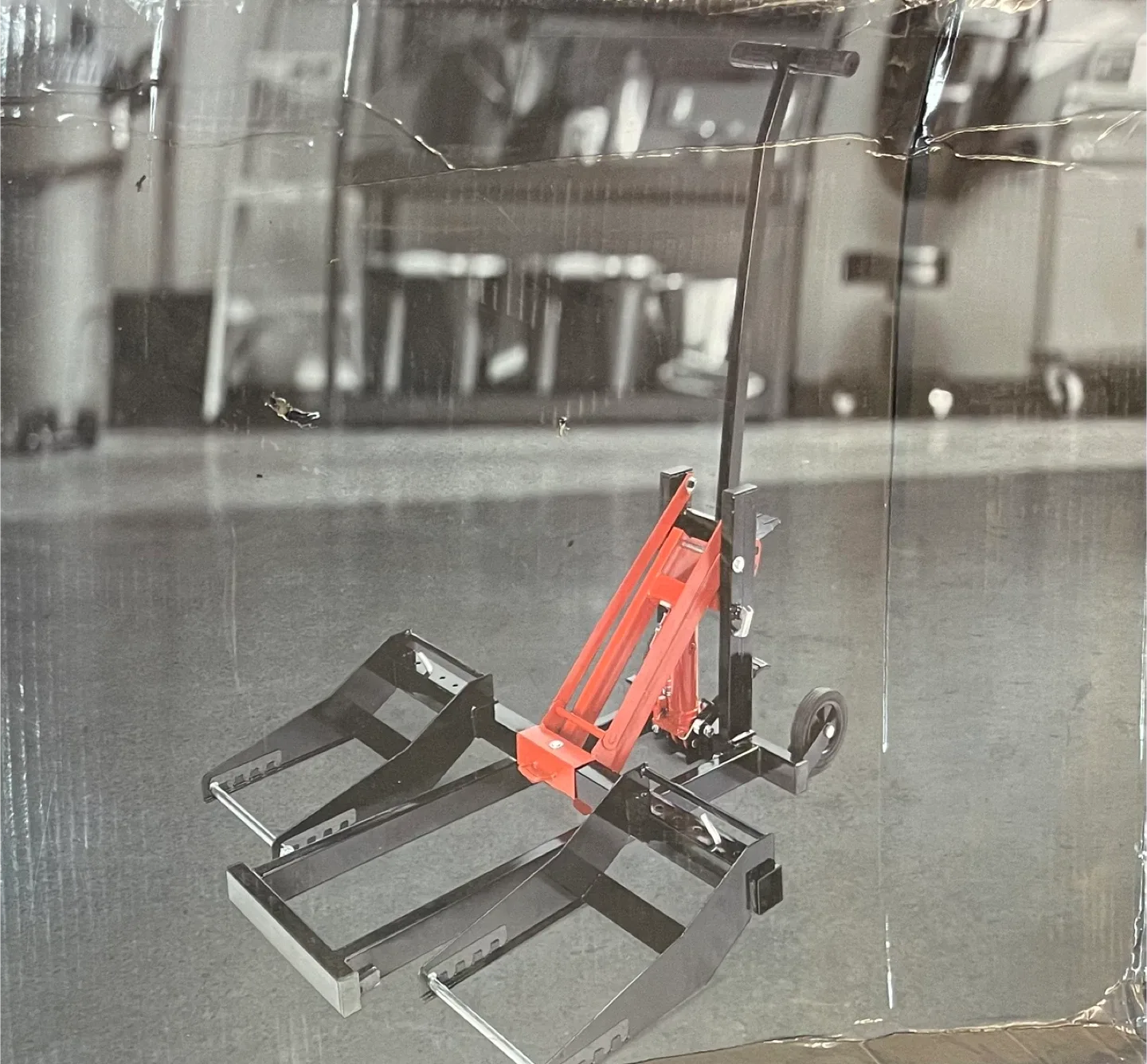 Motomaster Hydraulic ATV & Lawnmower Jack thumbnail