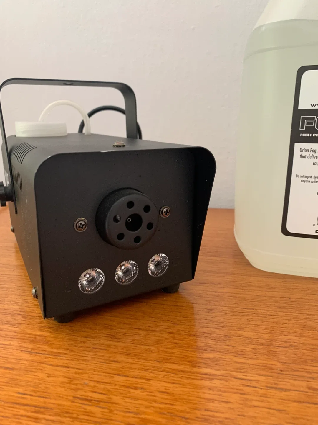 MARQ Fog 400 LED Fog Machine w/ Orion Fog Fluid image indicator(3)