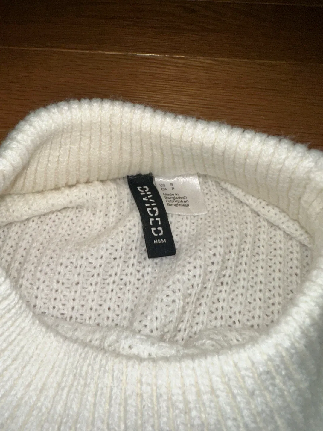 Cream Knit Sweater image indicator(4)