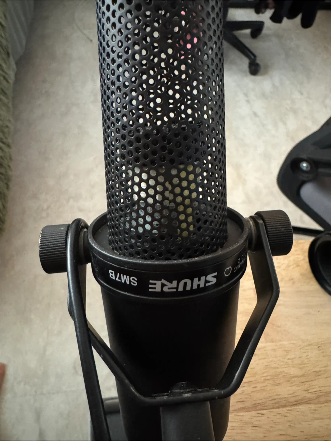 Shure SM7B w/ USB Mix, Amp Booster and Elgato Mic stand - photo 3