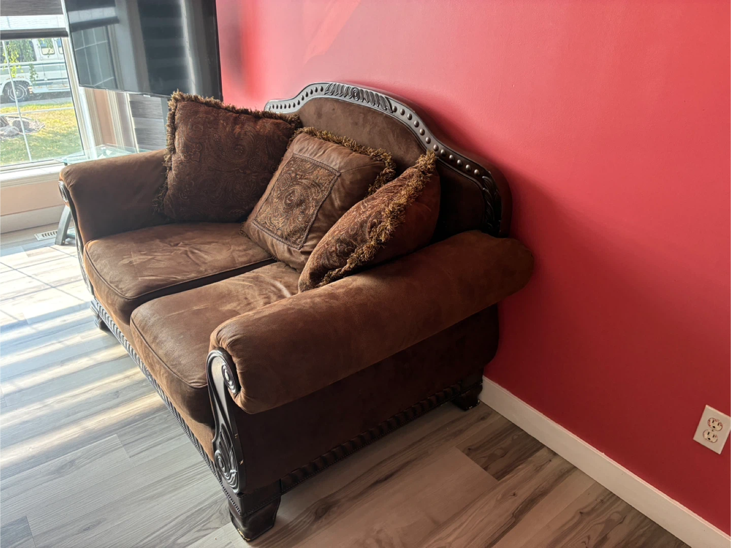 Sofa set (3+2 seater) with Pillows - photo 4